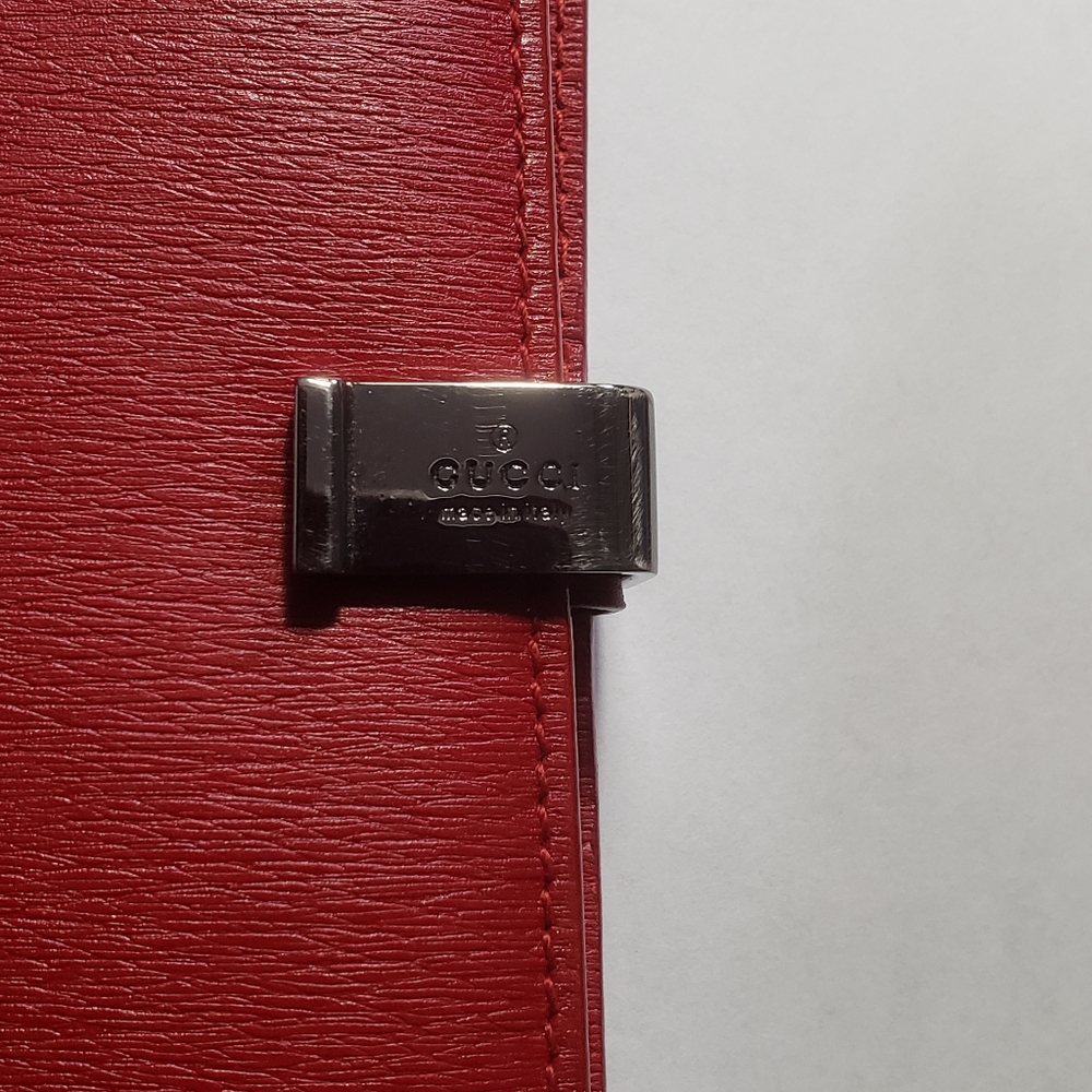 C8,021 Gucci Red Leather Address Book, Planner - Picture 7 of 11